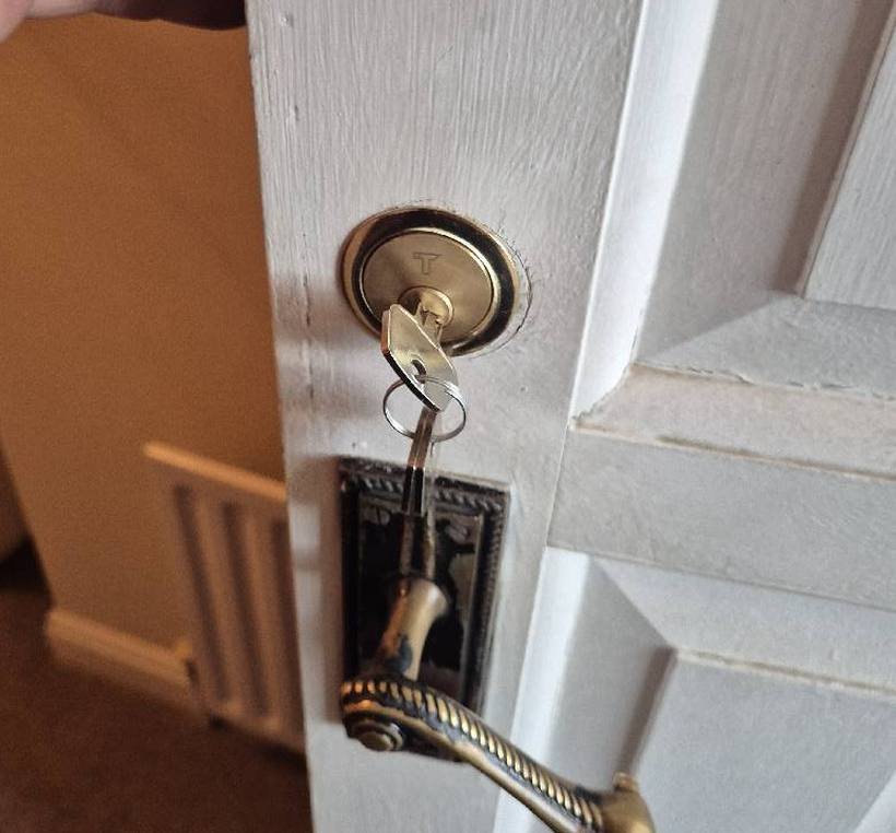 Rim cylinder changed after lost keys, UK locksmith job
